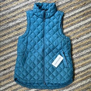 NWT Athleta Whisper Featherless Vest, M